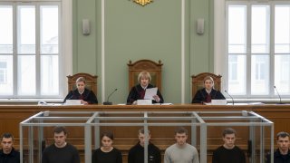Петербургский суд вынес приговор организаторам фиктивных браков для мигрантов