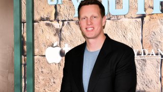 Почему сделка с Paramount может лишить Netflix победы над Warner Bros. Discovery