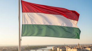 Премьер Венгрии Петер Мадьяр заявил, что Будапешт не будет отправлять солдат на Украину