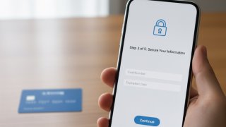 Селфи с паспортом: эксперт по кибербезопасности рассказал, как правильно пройти идентификацию для онлайн-кредита