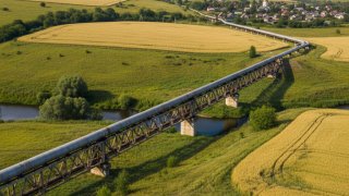 Словакия пригрозила ответными мерами на фоне остановки транзита нефти по «Дружбе»