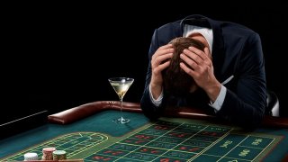 Социальные связи и азарт. Как окружение влияет на игровую зависимость