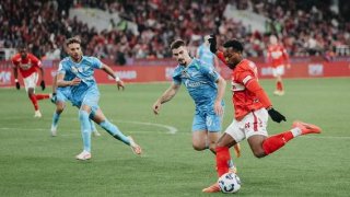 «Спартак» выиграл у «Зенита». А лидирует «Краснодар»