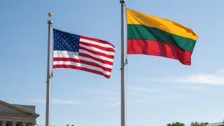 США начали выводить войска из Литвы: ротация более 1 тыс. военных и техники