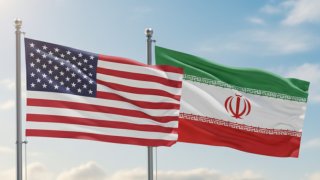 США тайно просят Иран о переговорах на фоне войны