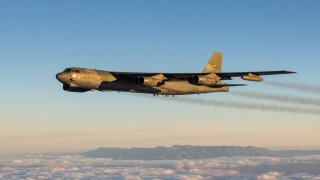 США задействовали стратегические бомбардировщики B-52 для ударов по Ирану