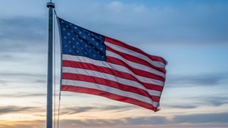 Трамп объявляет золотой век после перемирия с Ираном