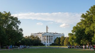 Трамп раскрыл детали строительства шестиэтажного бункера под Белым домом