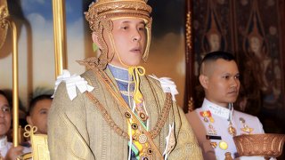 Траур и тишина. Что стало с королем плейбоем из Таиланда?