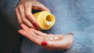 Учёные обнаружили парадоксальную связь между витамином B12 и развитием рака