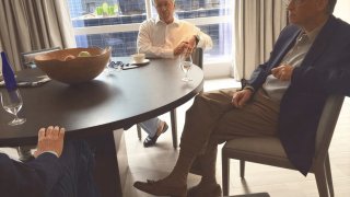 В ежегодном списке миллиардеров мира по версии Forbes фигурируют соратники Джеффри Эпштейна