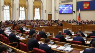 В Госдуму внесены законопроекты о дополнительных мерах поддержки участников СВО и их семей