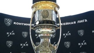 В КХЛ начался поход за Кубком Гагарина, а в РПЛ возобновляется чемпионат