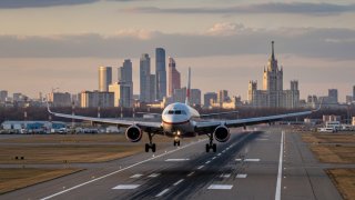 Вывоз российских туристов из стран Ближнего Востока планируется завершить до 15 марта