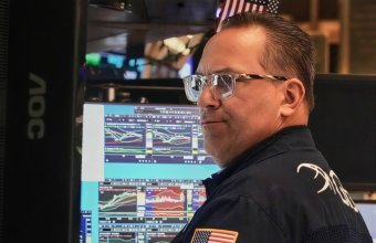 Нефть рванула к 115 долларам, но рынок США устоял. Уолл-стрит проигнорировала блокаду Ормузского пролива
