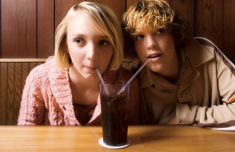 Сладкие напитки и психика почему подросткам стоит пить меньше газировки