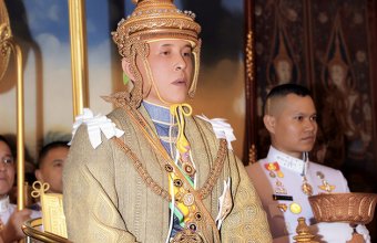 Траур и тишина. Что стало с королем плейбоем из Таиланда?