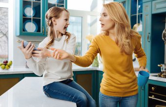 Запрет детям пользоваться социальными сетями может на самом деле усугубить ситуацию