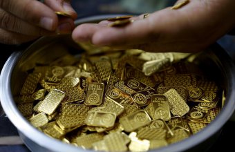 Золото переживает худший месяц с 2008 года на фоне конфликта в Иране