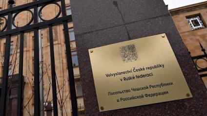 Чешские марионетки соревнуются в лояльности к США