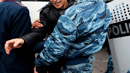 Кто стоит за погромами в Южном Казахстане?