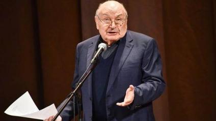 Ушел из жизни сатирик Михаил Жванецкий