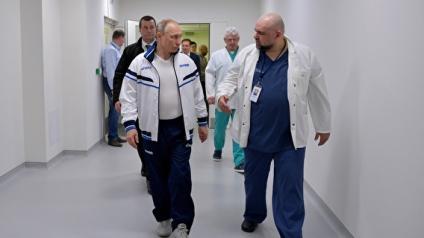 Пионтковский: в поведении Путина наблюдаются странности, он уже полгода сидит в бункере