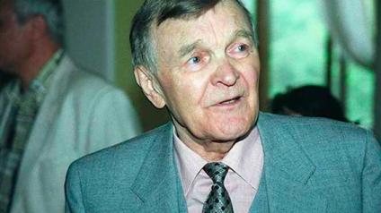 Ушел из жизни последний писатель-фронтовик Юрий Бондарев