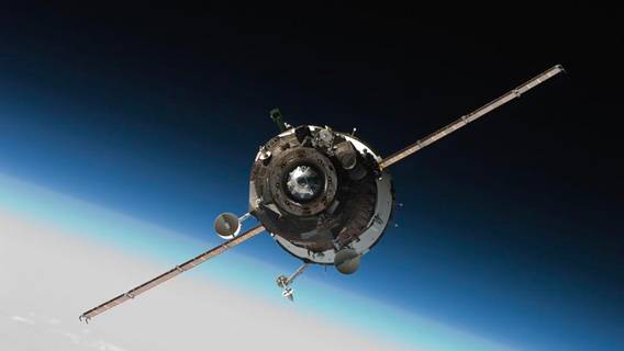 1,3 тыс. спутниковых аппаратов SpaceX отключились из-за проблем с финансированием, вызвав сбой связи на Украине