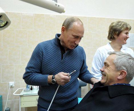 PR c бормашиной в руках PR c бормашиной в руках
