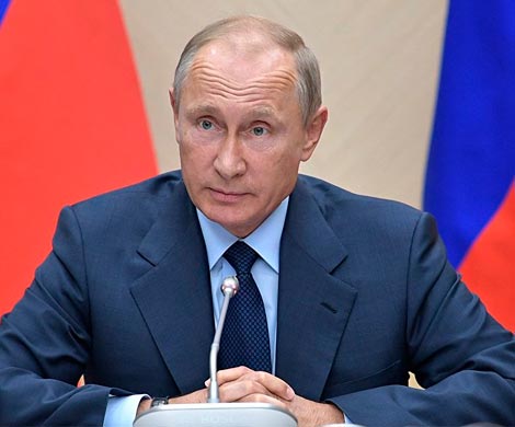 51% россиян поддерживает пятый президентский срок Путина