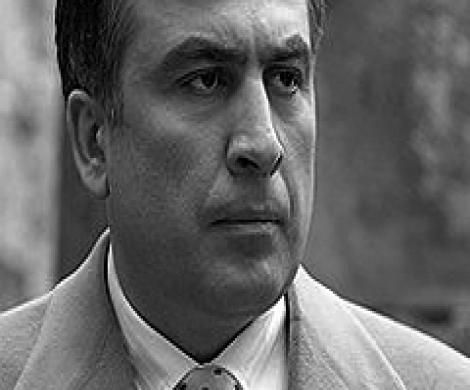 Саакашвили отметит Пасху и проведет учения Саакашвили отметит Пасху и проведет учения