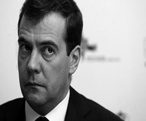 Надо что-то делать… Надо что-то делать…