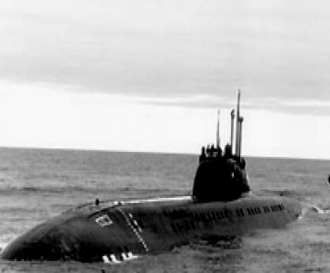 Пожар на подводной лодке унес жизни 2 моряков Пожар на подводной лодке унес жизни 2 моряков