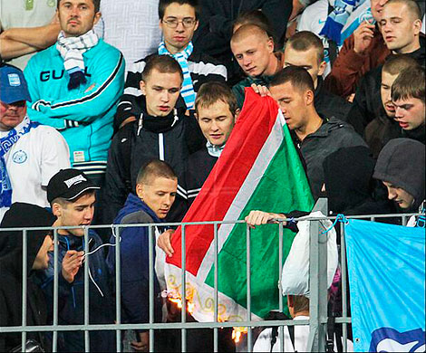 Фанатов «Зенита» накажут за чеченский  флаг