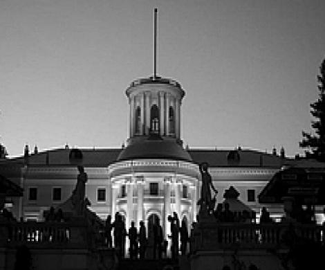 Усадьба «Архангельское»: позорище в стиле джаз Усадьба «Архангельское»: позорище в стиле джаз