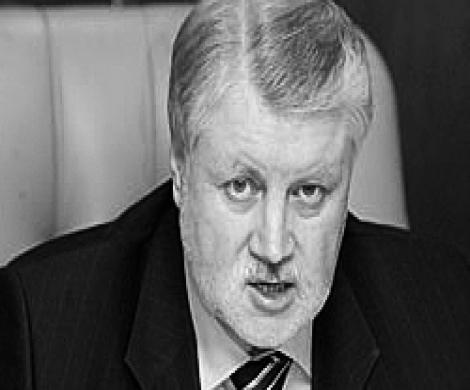 Весна - время партийных зачисток Весна - время партийных зачисток