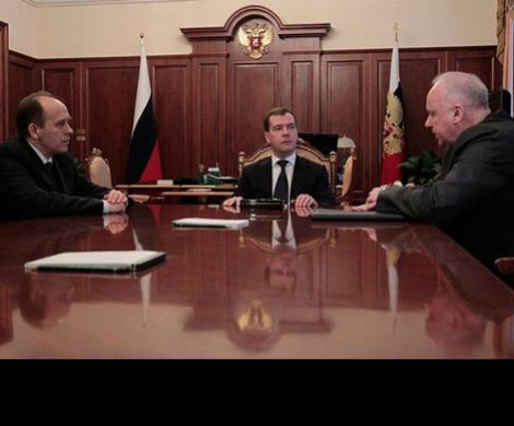 Медведев отчитал силовиков Медведев отчитал силовиков