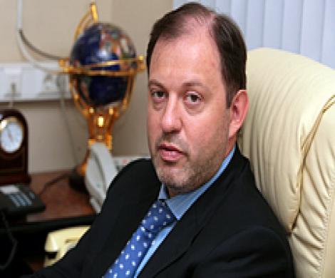 «Наши» поддержали отставку Митволя «Наши» поддержали отставку Митволя