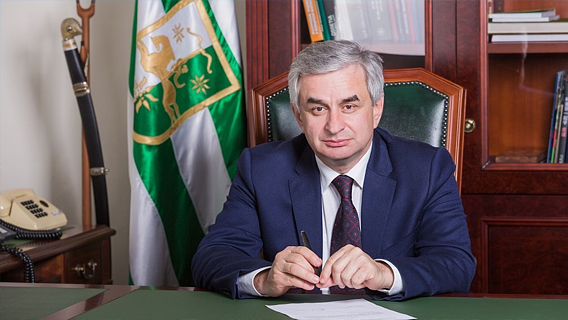 Абхазия осталась без президента