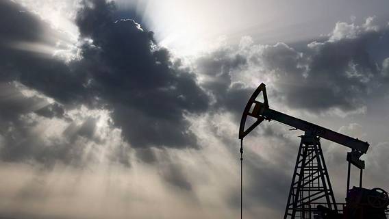 Администрация Джо Байдена выступила против введения вторичных санкций за покупку российской нефти
