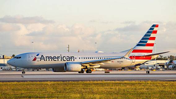 American Airlines сократит международные рейсы из-за задержек с поставками Boeing