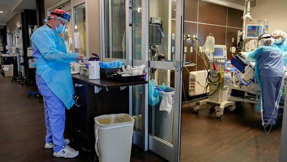 Американские больницы вынуждены нормировать распределение коек в отделениях интенсивной терапии из-за «дельта»-штамма