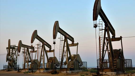 Американские нефтяные компании заработали $200 млрд благодаря скачку цен на нефть из-за войны на Украине Американские нефтяные компании заработали $200 млрд благодаря скачку цен на нефть из-за войны на Украине