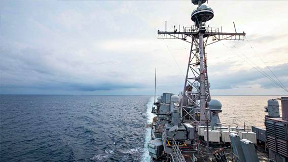 Американские военные корабли прошли через Тайваньский пролив, бросив вызов Китаю
