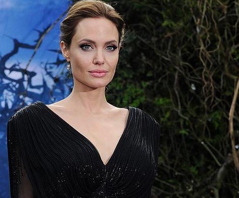 Анджелина Джоли возглавила список самых упоминаемых в России звезд