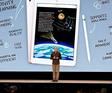 Apple представила бюджетный iPad для студентов