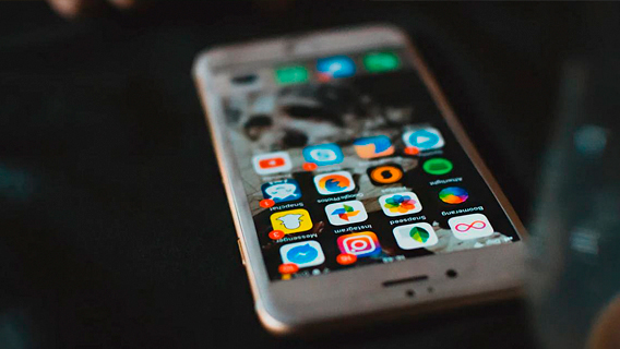 Apple выплатит до $500 млн за замедление работы старых смартфонов Apple выплатит до $500 млн за замедление работы старых смартфонов