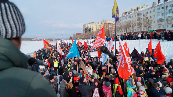 Архангельск снова протестует против мусора Архангельск снова протестует против мусора