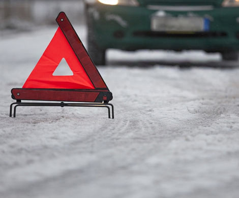 Автобус раздавил легковушку с сотрудником ОМОНа в Сергиевом Посаде Автобус раздавил легковушку с сотрудником ОМОНа в Сергиевом Посаде
